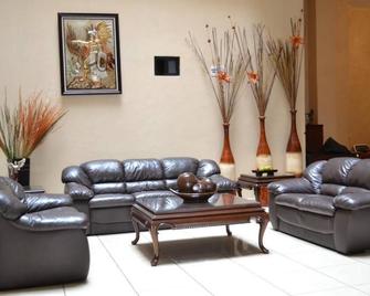 Hotel Conquistadores - Zacatecas - Living room