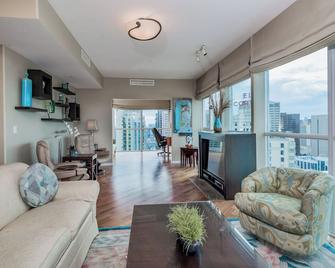 In the Heart of Downtown San Diego with awesome 360 views - San Diego