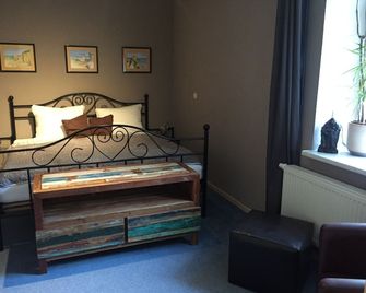 Old forester's lodge in a fantastic location in the middle of the forest - Crivitz - Schlafzimmer