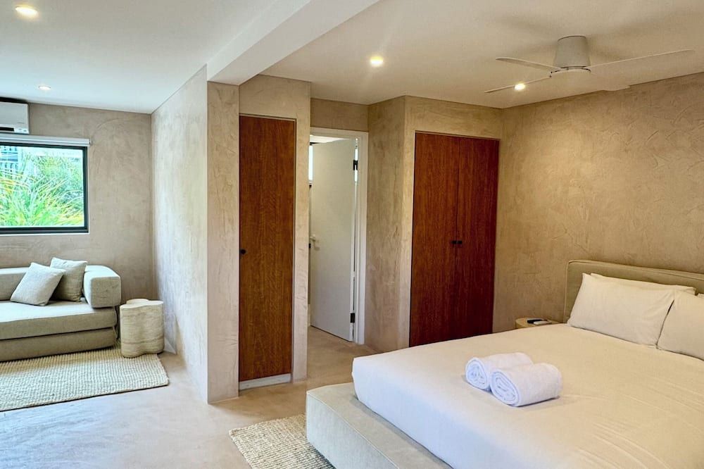 Hastings House - Noosa Heads