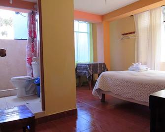 Hostal Ayllu - Urubamba - Bedroom