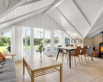 Three-Bedroom Holiday Home In Odder - Odder