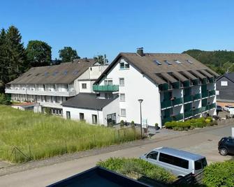 Hotel Hesborner Kuckuck - Hallenberg - Edificio