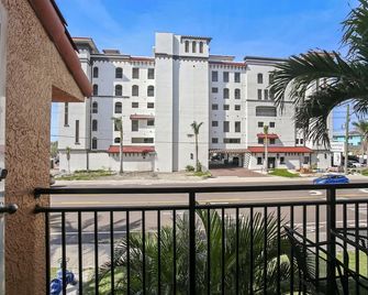 Madeira Bay Resort & Spa - Madeira Beach