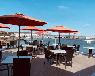 Dockside Suites - Digby - Restaurant