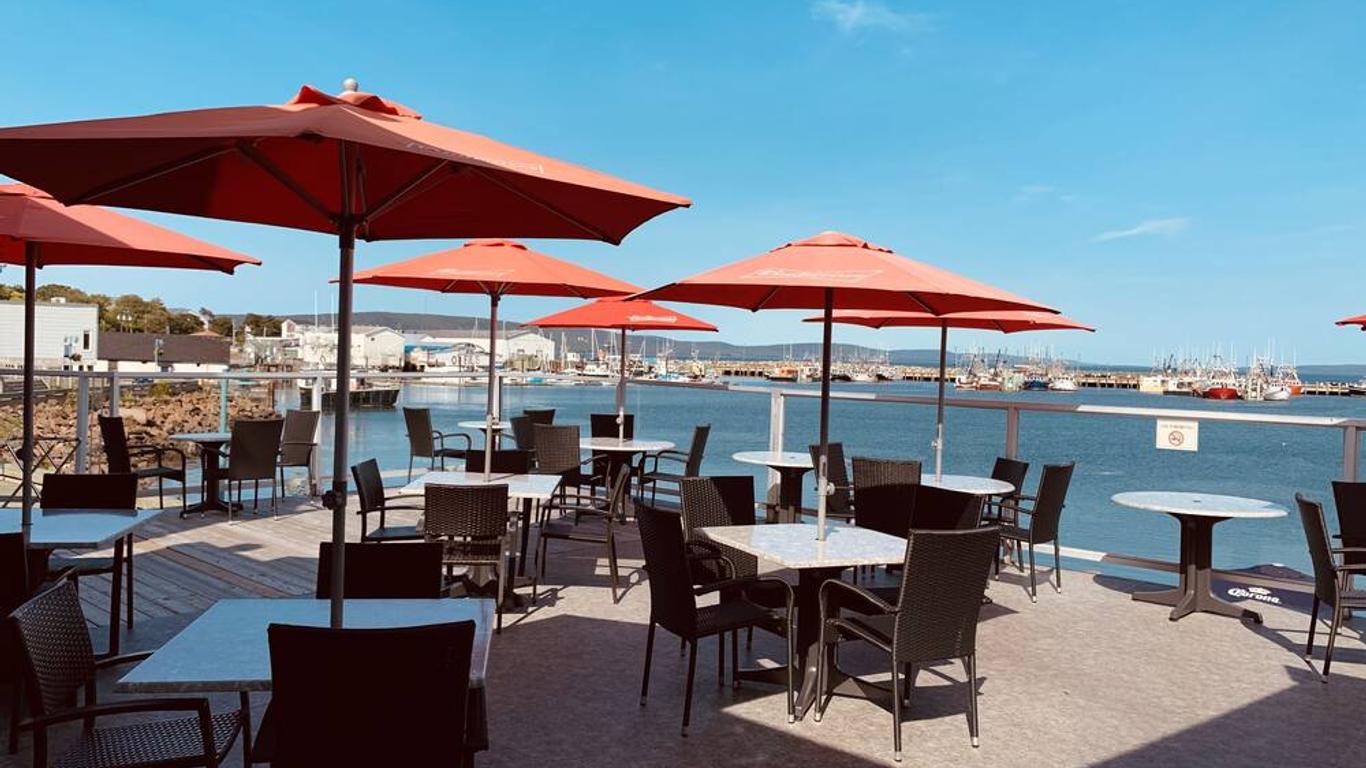 Dockside Suites