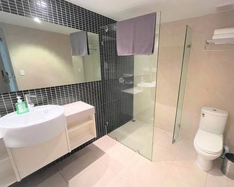 Darwin City Suites with Harbour View - Darwin - Bathroom