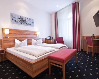 Hotel Panorama - Heidelberg - Bedroom