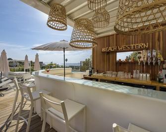 Best Western Plus Ajaccio Amiraute - Ajaccio - Bar