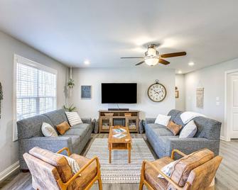 Lovely Scottsville Home, Minutes to Bowling Green - Scottsville - Sala de estar