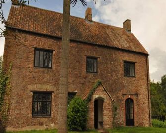 Langley Inn - Bristol - Building