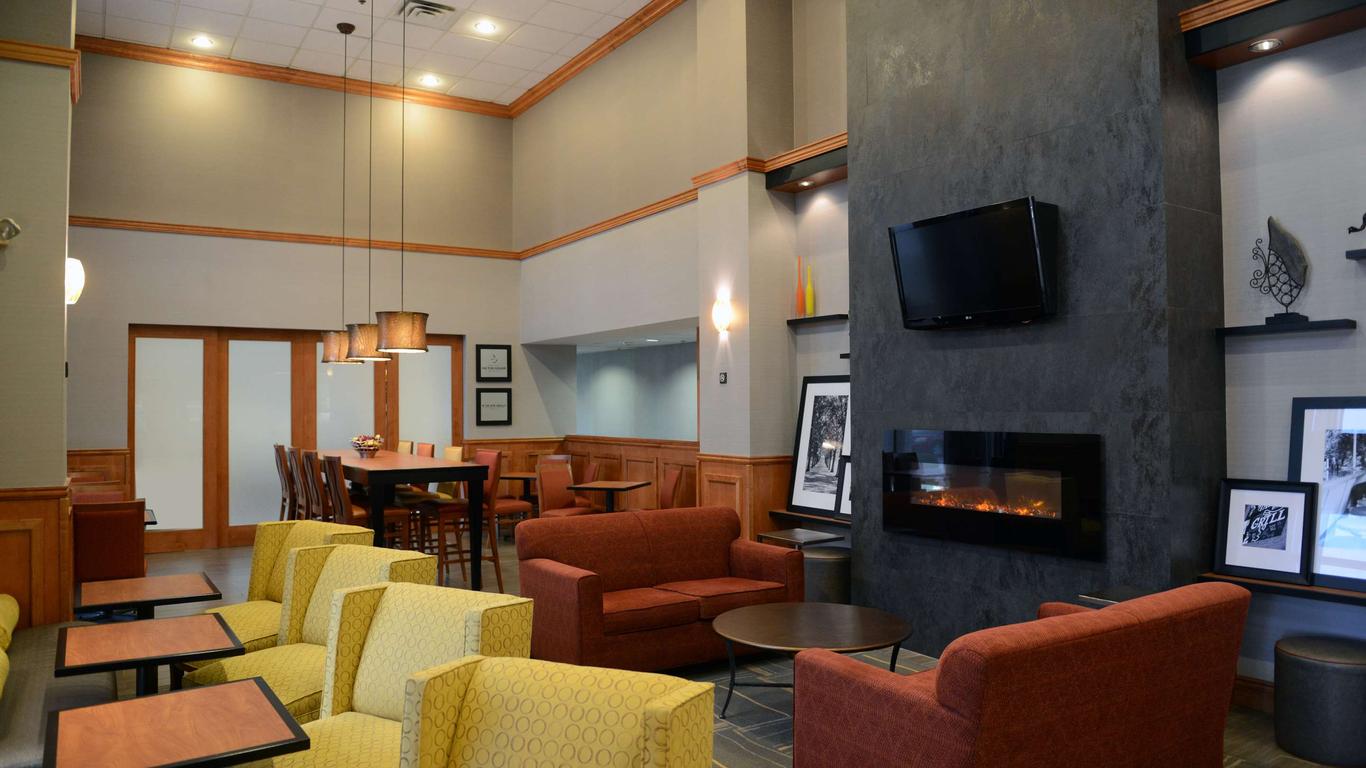 Hampton Inn & Suites by Hilton Windsor