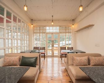 The Village Manali-Tvm - מאנאלי - סלון