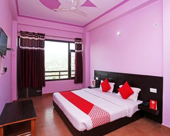 OYO 19406 Hotel Janta Palace - Almora - Bedroom