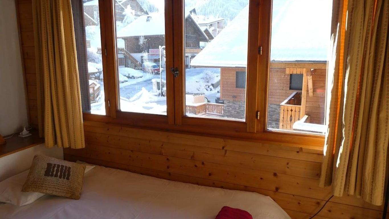 Central Hostel Chatel