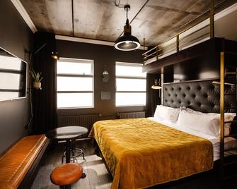 R13 - A Townhouse Hotel - Reykjavík - Schlafzimmer