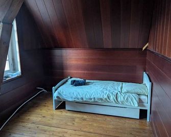 Au Bonheur des Voyageurs - Villennes-sur-Seine - Slaapkamer