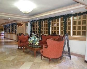 Phela Grande Hotel - General Santos - Hall d’entrée