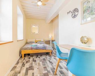 Arhomeplus-hunic - Autun - Bedroom