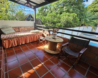 Premium Suite - Living room and exclusive area on the balcony - Garzón - Балкон