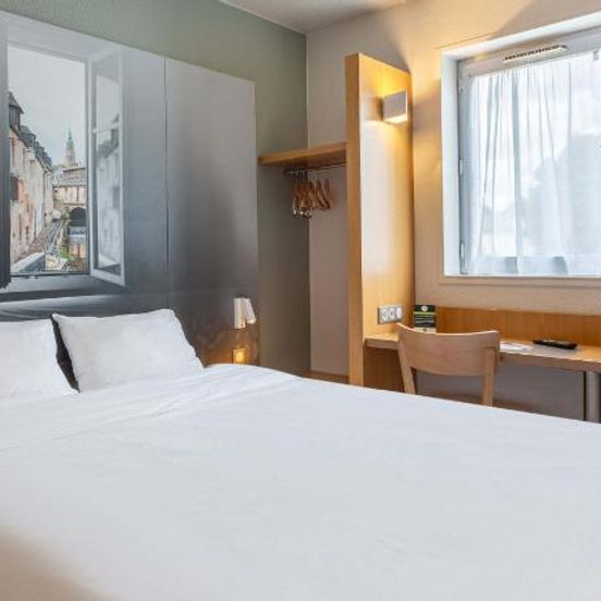 B&B HOTEL Chartres Le Coudray image 1
