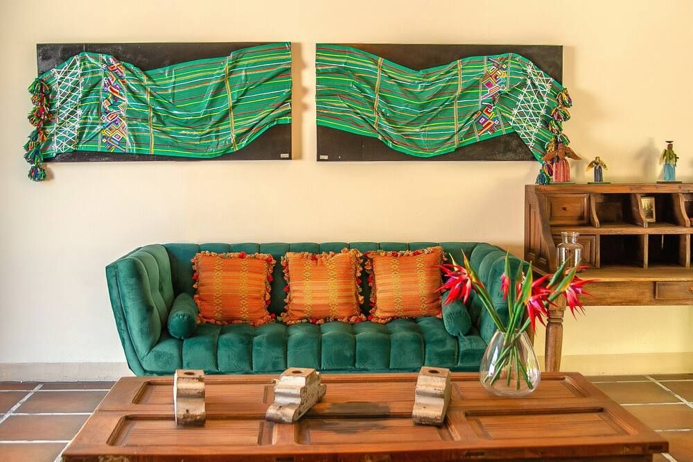 Hotel Casa Carmina by Ahs - אנטיגואה גוואטמלה - סלון