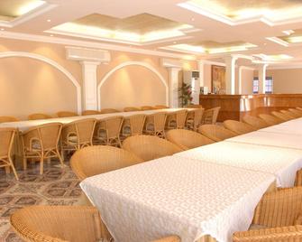 Hotel María de la Luz - ויאדוליד - מסעדה