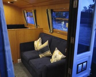 Houseboat Hotels - שפילד - סלון