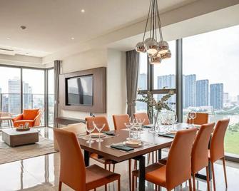 Opera View Residence City Center - Ho Chi Minh City - Ruang makan