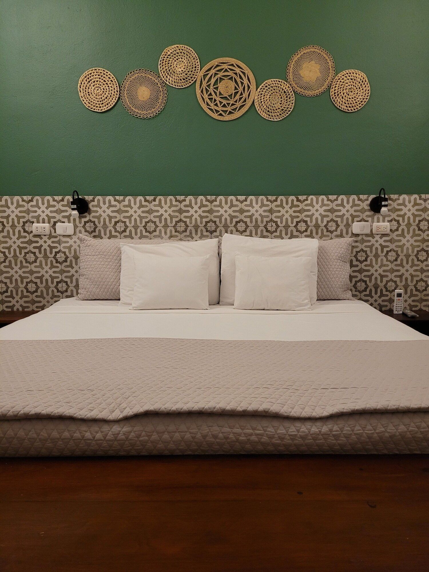 هوتل كون كورازون - غرانادا - غرفة نوم