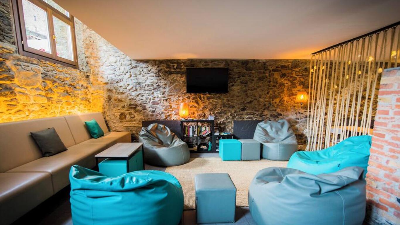 Mountain Hostel Tarter