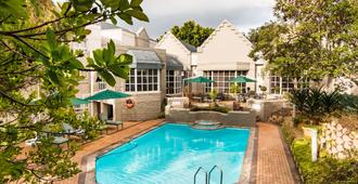 City Lodge Pinelands - Kapstaden - Pool