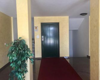 Bnbook Bilo Malpensa - Gallarate - Flur