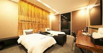 Premium Ava Hotel Sasang - Busan - Bedroom