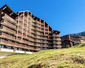 Résidence Les Mélèzes - maeva Home - Appartement 2 pièces + coin cabine 6 personnes - Sélection MAE-1345 - Huez - Building