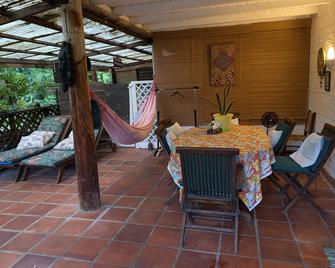 The Barbados Chi Centre - Bridgetown - Patio