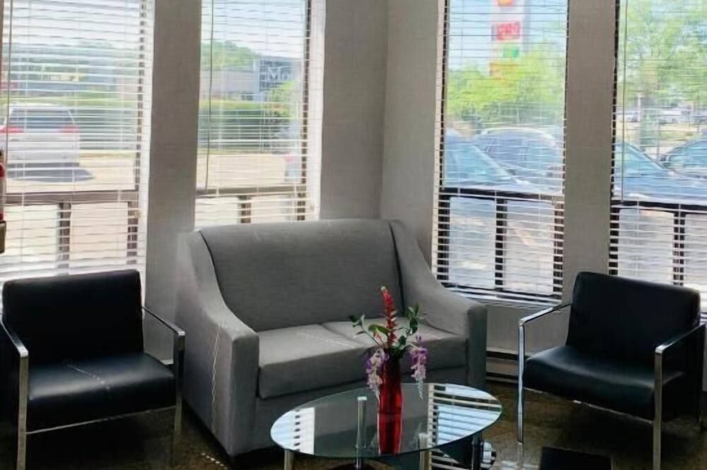 Super 5 Inn - Mississauga - Wohnzimmer