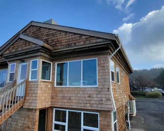 سي سبرايت في هايستاك روك - كانون بيتش - مبنى