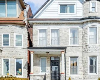 Stylish Getaway in St Louis Abodebucks - St. Louis - Building