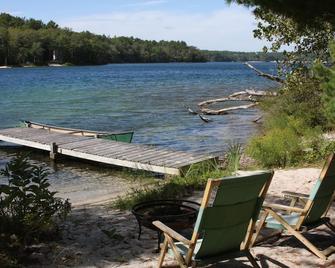 Cove Cottage On Beautiful Long Pond - Plymouth - Patio
