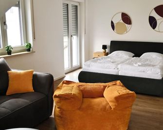 Komfort-Apartment - 93m2 - Zentral - Nähe Stadtpark - Pfaffenhofen an der Ilm - Schlafzimmer