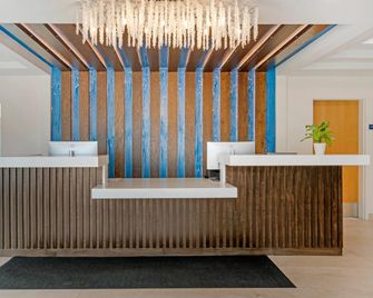 The J Hotel Dunedin near Honeymoon Island State Park, an Ascend Collection Hotel - Dunedin - Rezeption