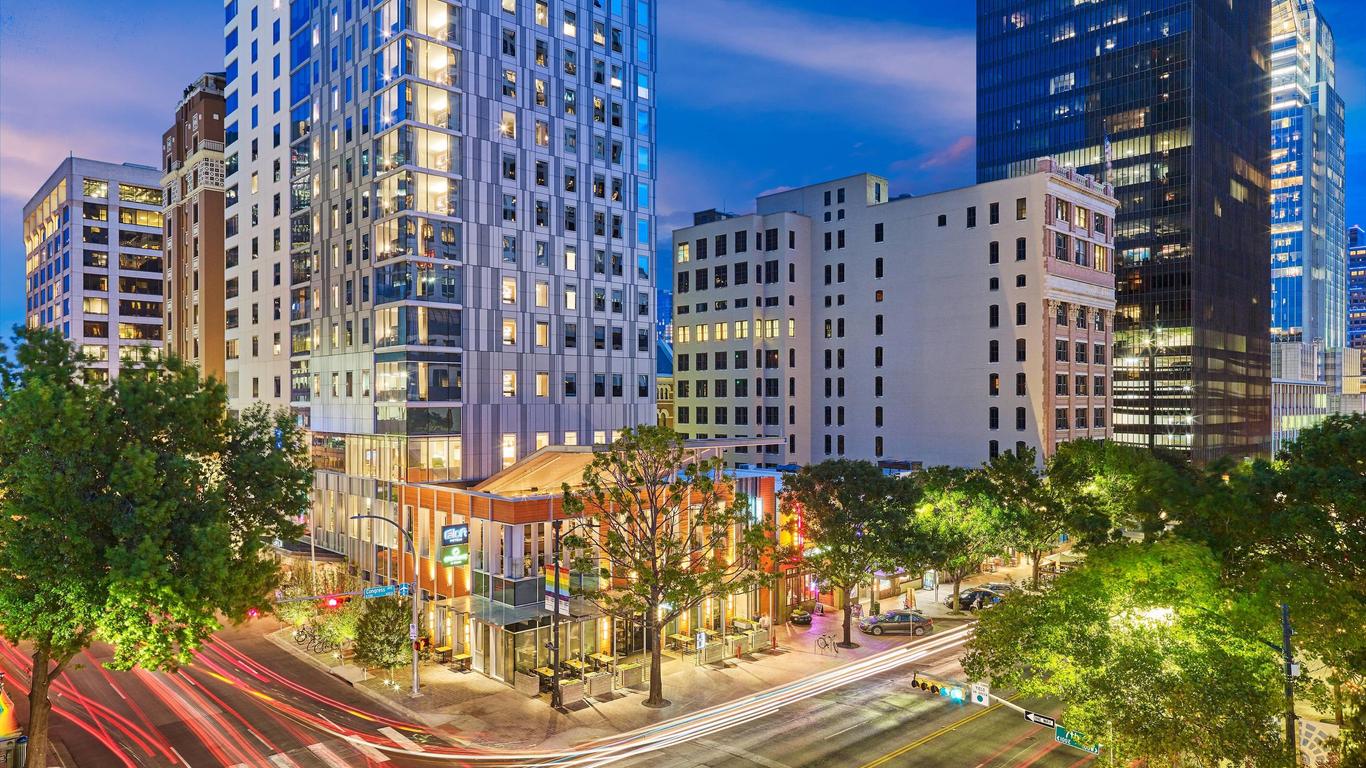 Aloft Austin Downtown