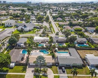Home wpool by Dream Vacation unit DFS - Deerfield Beach - Vista del exterior