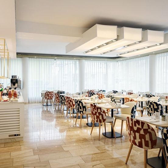 Eurostars Embassy image 1