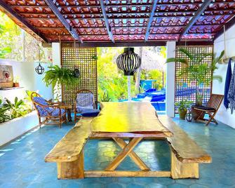 Family friendly beach house with pool and loads of local activities - Esterillos Este - Patio