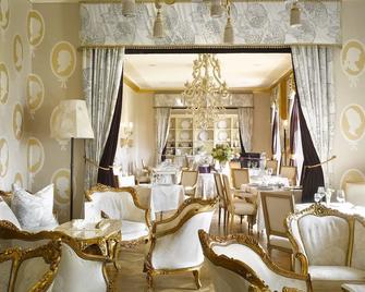 Chateau Mcely - Mcely - Restaurante