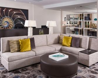 Courtyard Miami Coral Gables - Coral Gables - Living room