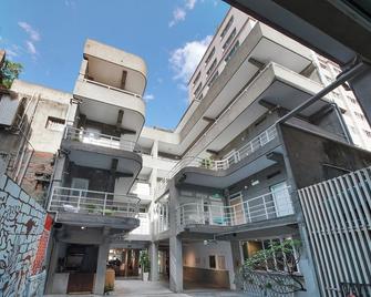 أول ستاي فليب فلوب هوستل جاردن - مدينة تايبيه - مبنى