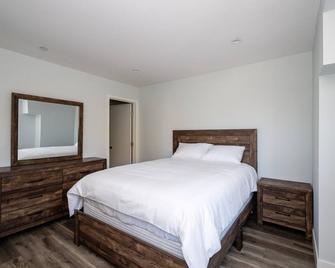 Downtown SJ, near Airport w/bathroom in every bedroom - San Jose - Habitación